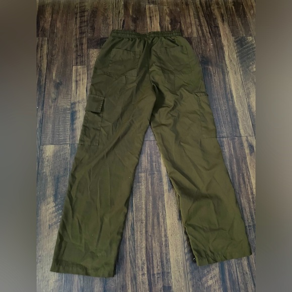 Medium Fit:Selling because they've out grown me:Greenish Brown but a bit deeper - Picture 2 of 2